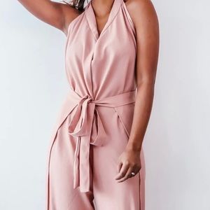 This is a versatile dress or pant that you can wear many different ways.